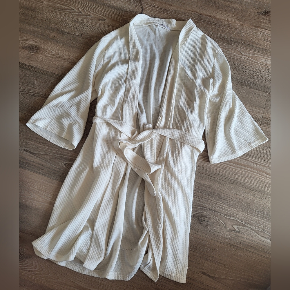 Waffle Knit Women's Robe - Picture 2 of 3